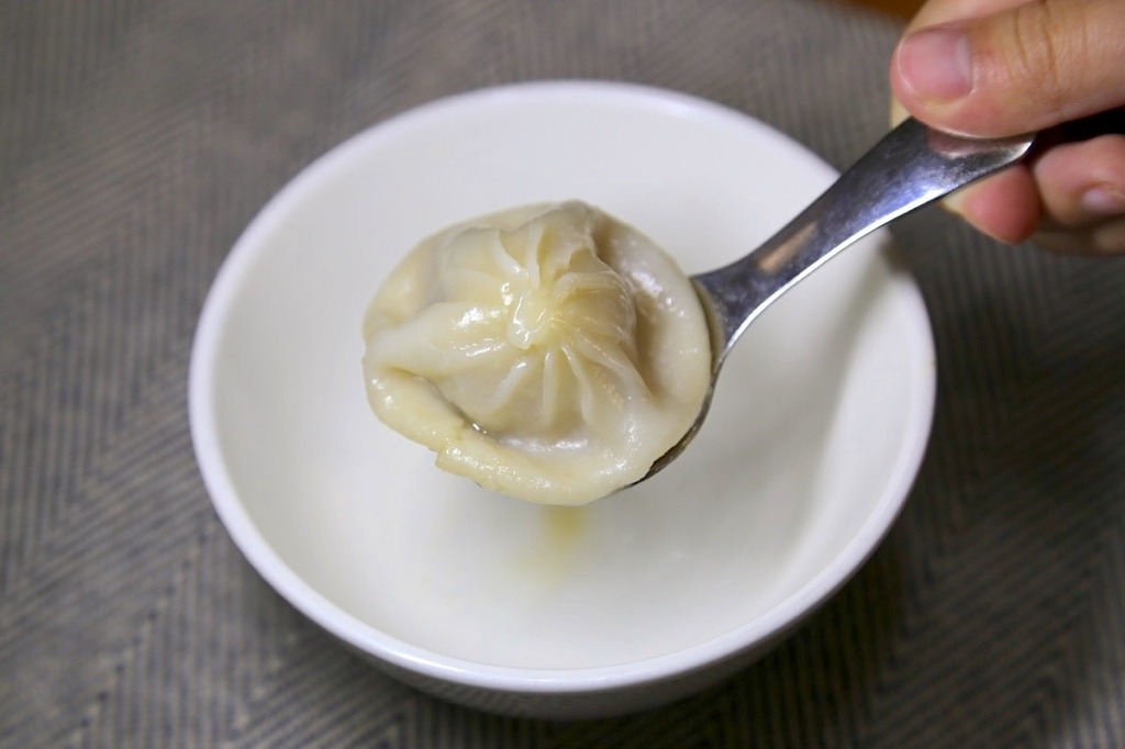 IMG_2950 桐德黑豚肉湯包.jpeg IMG_2950 桐德黑豚肉湯包.jpeg